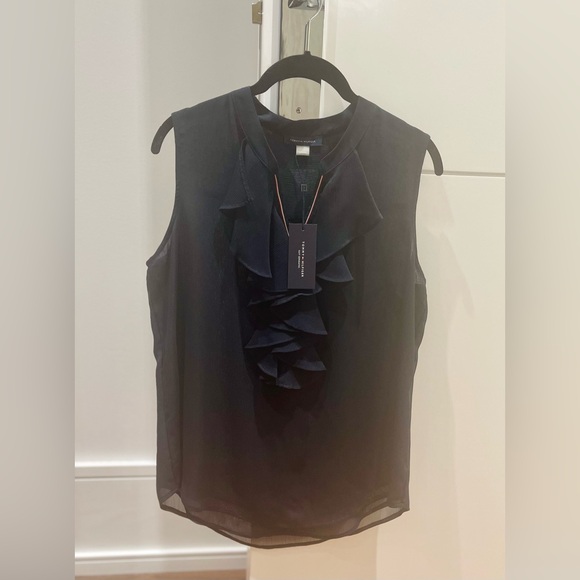 NWT Tommy Hilfiger Flounce Blouse Top M - Picture 1 of 4